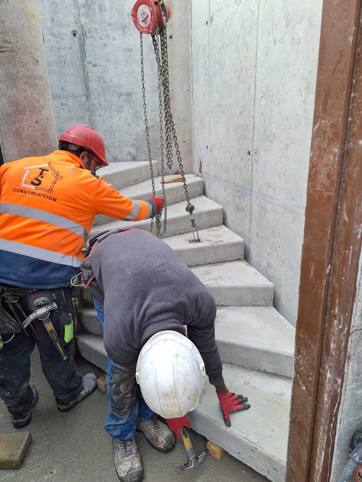 TS Construction image de construction d'un escalier maçonné'